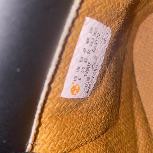 - MATTE BLACK TIMBERLAND BOOTS - Picture 6 of 6